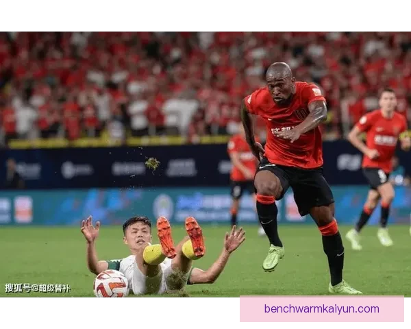 孙兴慜如何突破对手防线？近期表现稳健，持续提升进攻效率